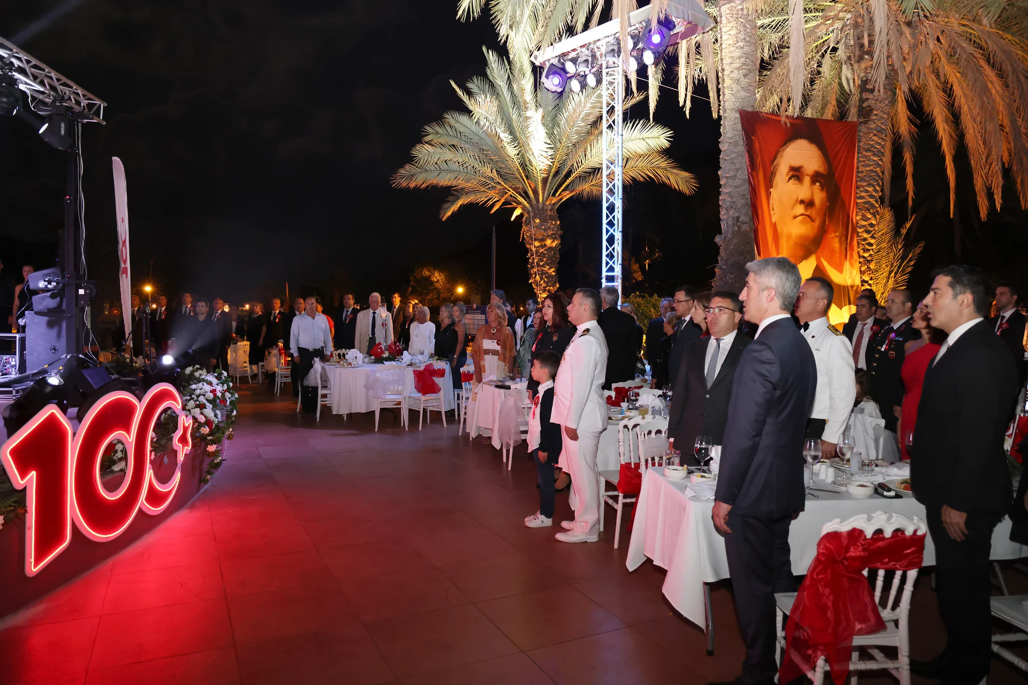 Martı Hotels & Marinas ailesi 100. yılı unutulmaz bir coşku ile kutladı