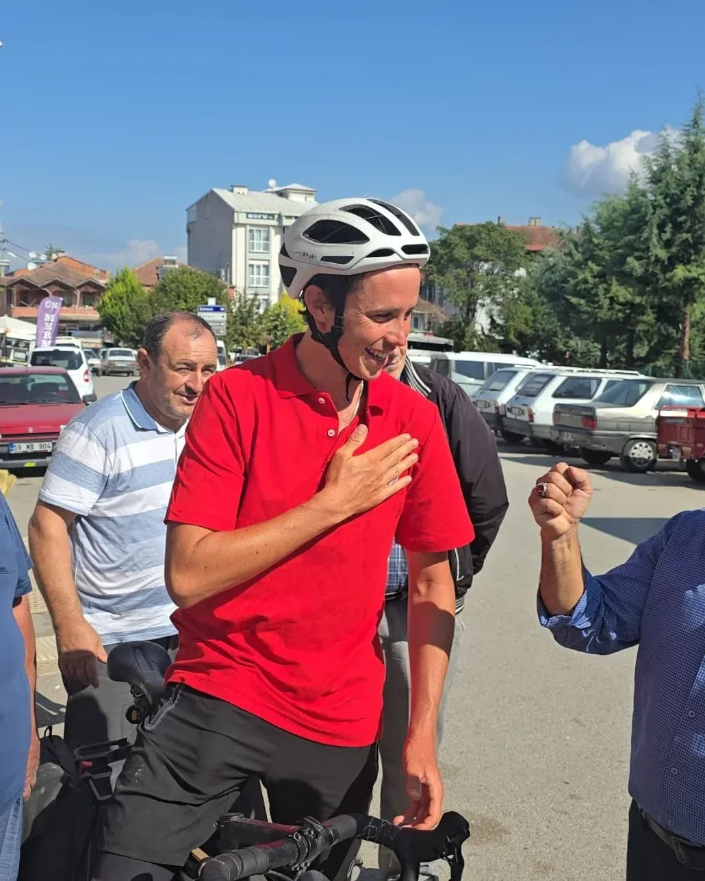 Bisikletle dünya turuna çıkan Avustralyalı turistin Türk hayranlığı: "Siz inanılmazsınız"