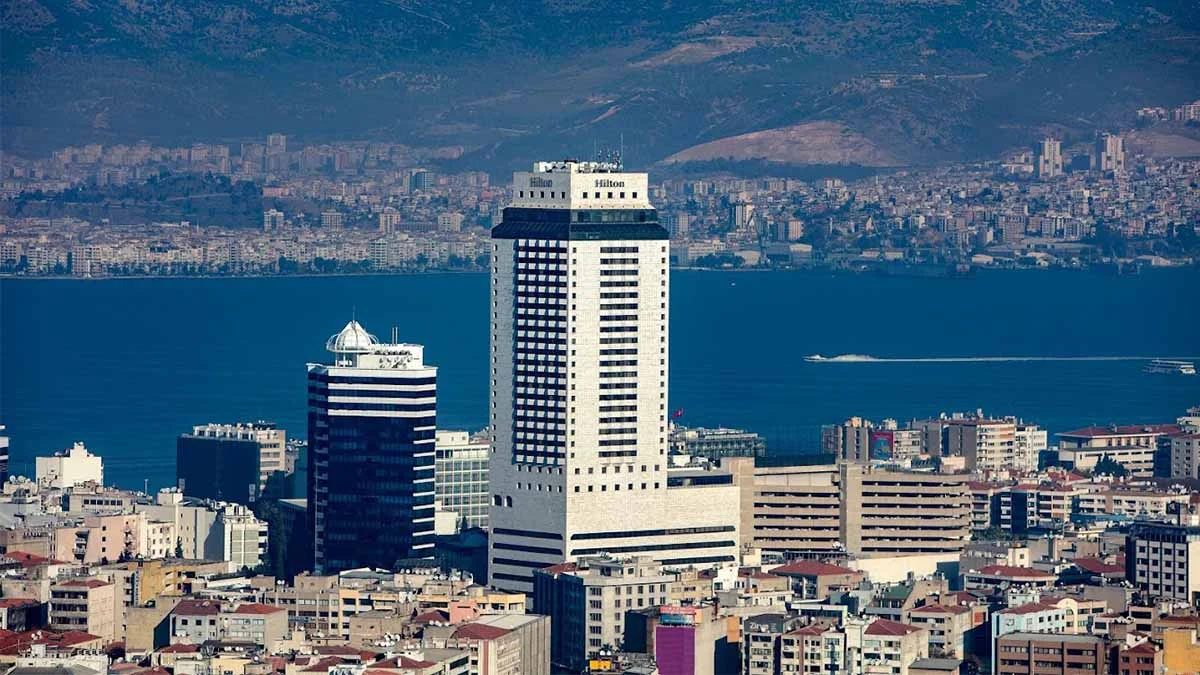 Egeli turizmciler Hilton otelinin hastane yapılmasını istemiyor