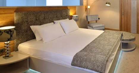 Belaruslu turist otel odasında ölü bulundu