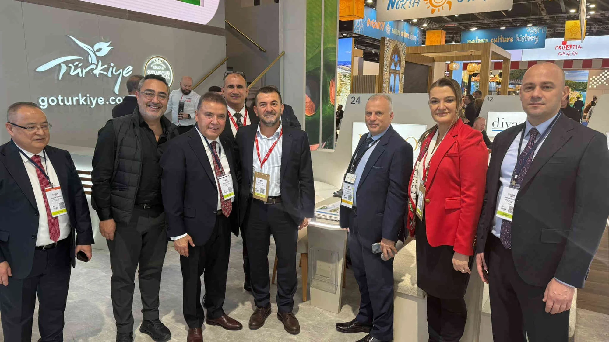 Antalya Büyükşehir Belediyesi, WTM Londra’da turizmcileri yalnız bırakmadı