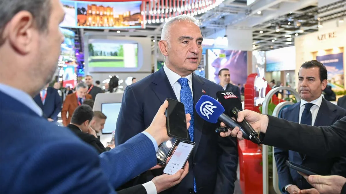 Bakan Ersoy ITB Berlin’de turizmcileri yalnız bırakmadı “Hedeflerimizde kararlıyız”