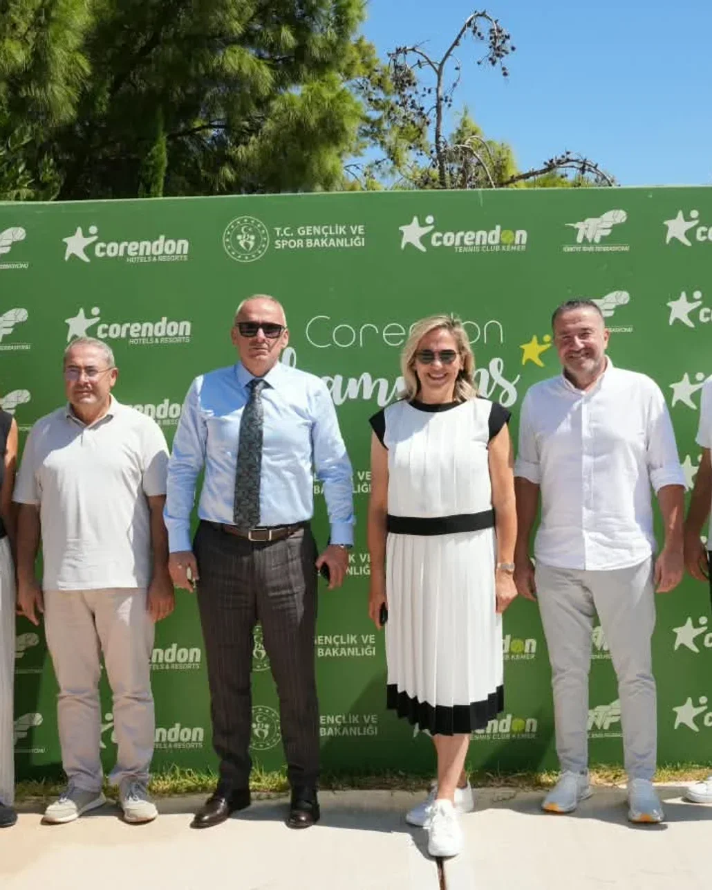 Corendon Tennis Club Kemer, Türkiye Tenis Federasyonu Başkanı Şafak Müderrisgil’i ağırladı