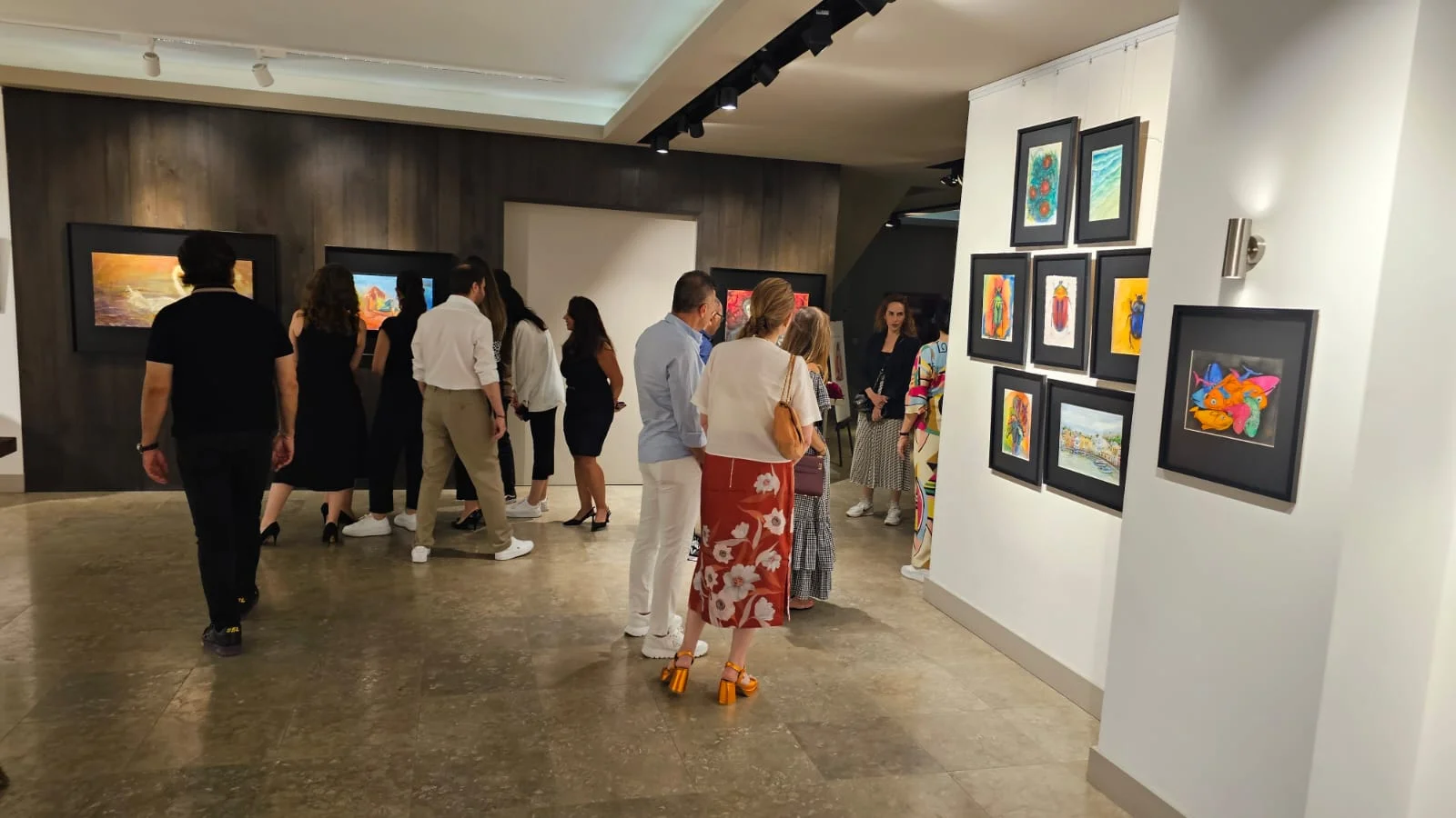 Ünlü İç Mimar Hakan Külahçı, ilk resim sergisini Antalya’da açtı
