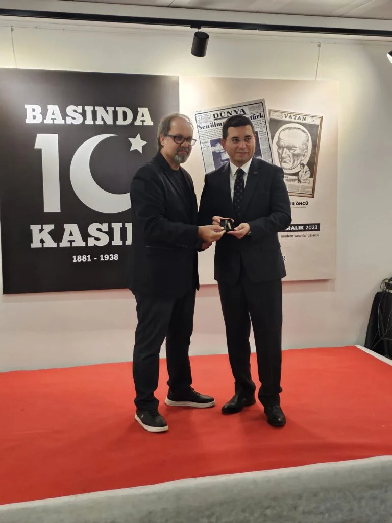 Turizm Yazarı Halil Öncü’nün Basında 10 Kasım Sergisi, Modern Sanatlar Galerisi’nde