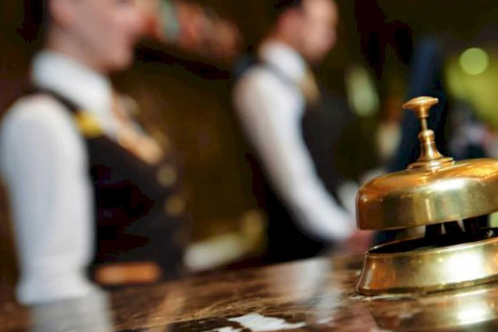 Türkiye’deki turizm çalışanları 14 saat fazla çalışıyor