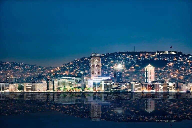 “Hilton İzmir yeniden turizme kazandırılmalı”