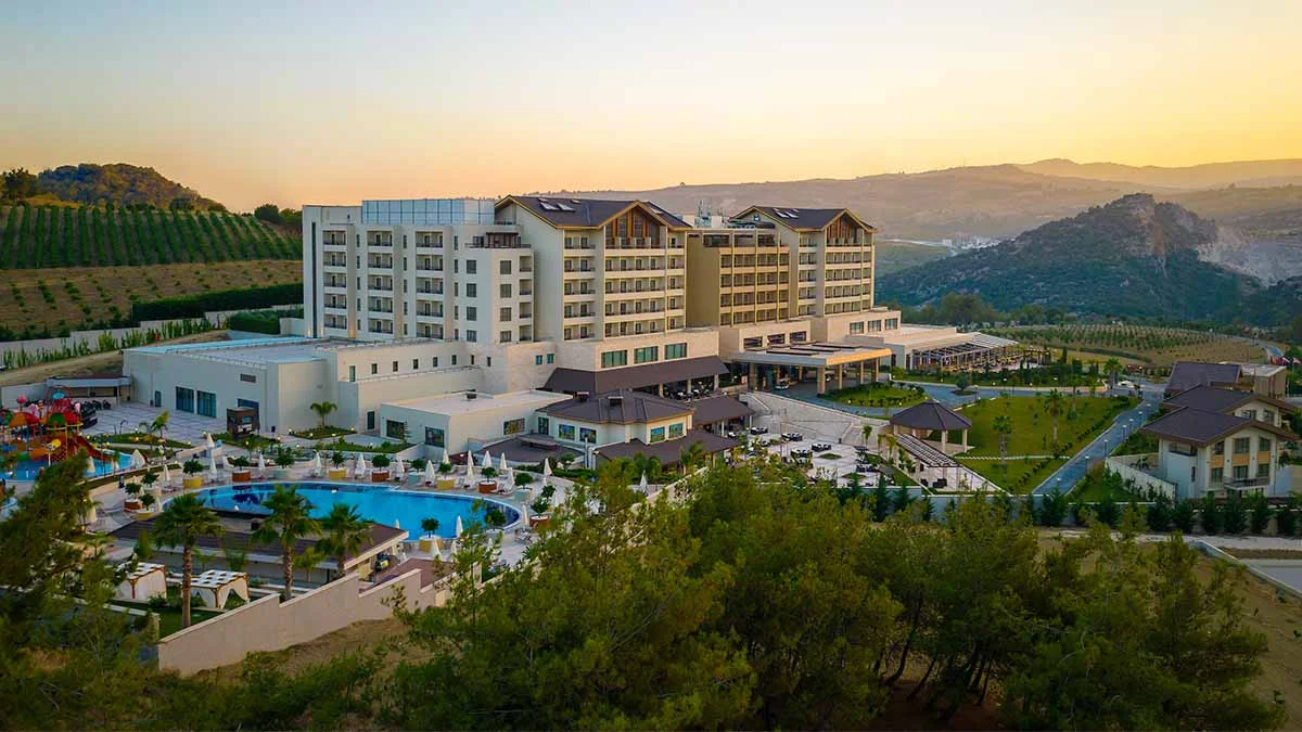BN Hotel Thermal & Wellness otelciliğin oscarlarında 4 büyük ödülün sahibi oldu