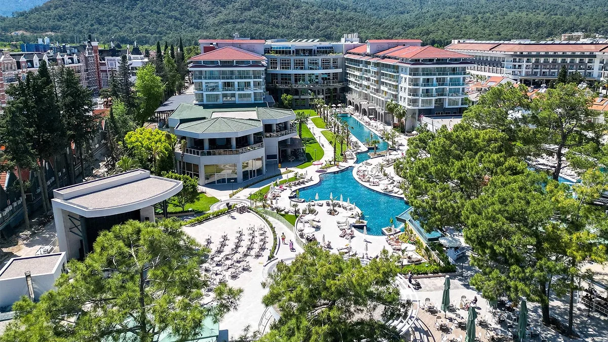 Akra Kemer, misafirlerine sınırsız gastronomi deneyimi sunuyor