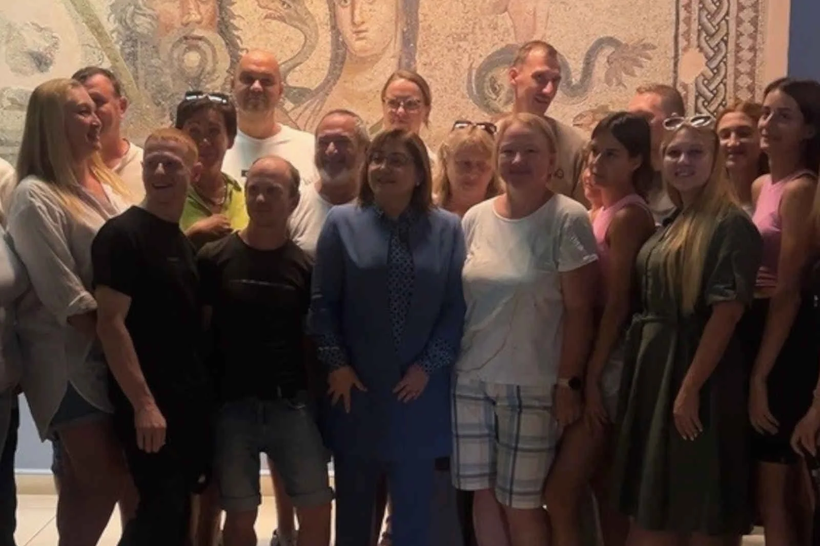 Başkan Fatma Şahin’den ilk Rus turist kafilesine büyük görev