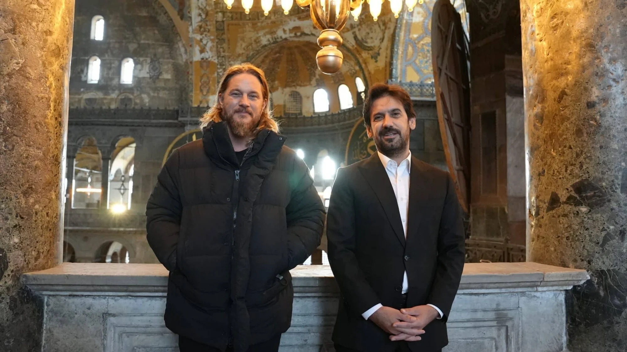 Vikingler dizisinin Kral Ragnar’ı, Ayasofya'yı gezdi