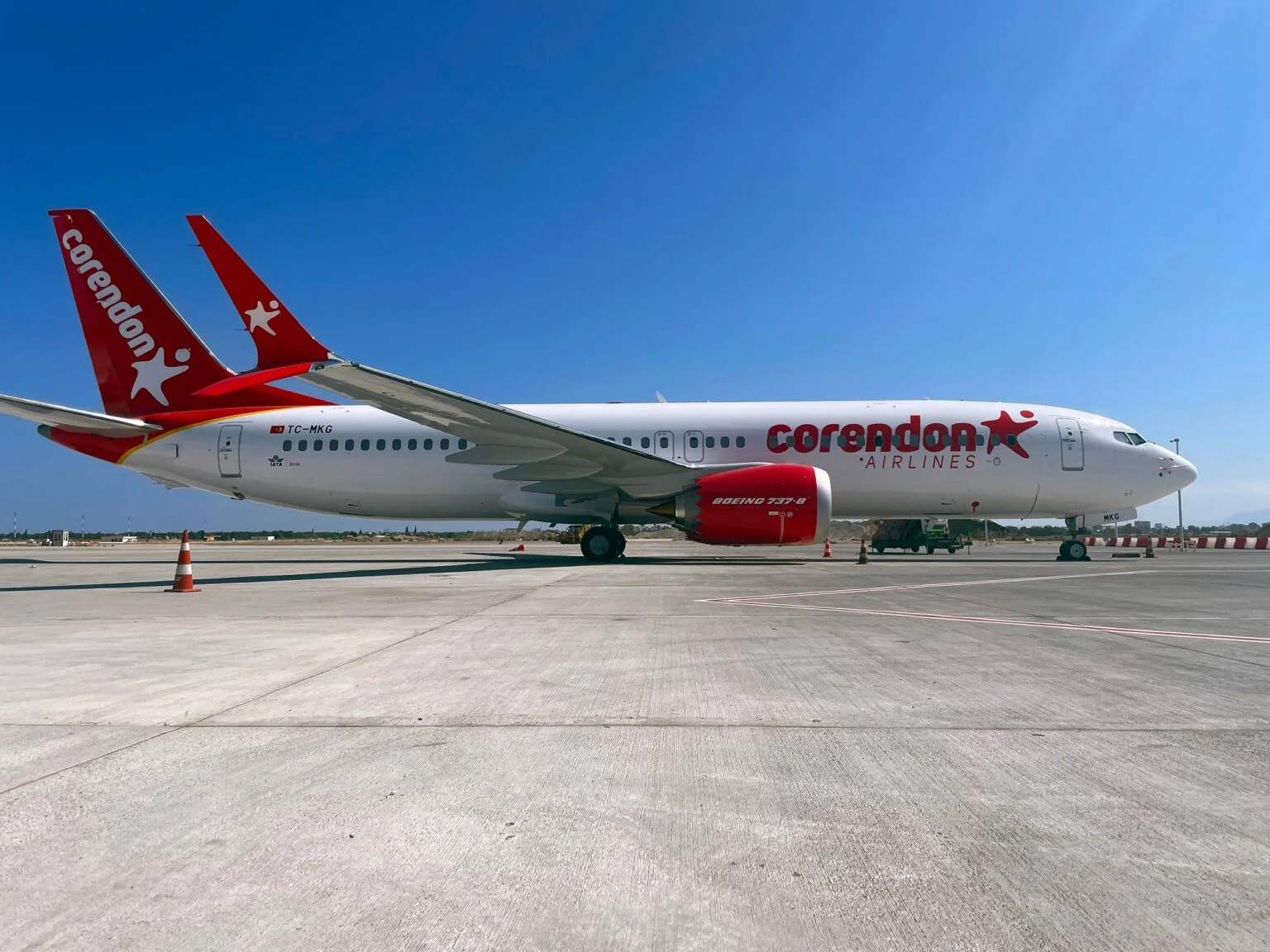 Corendon Airlines yeni nesil Boeing 737-8 uçağını teslim aldı