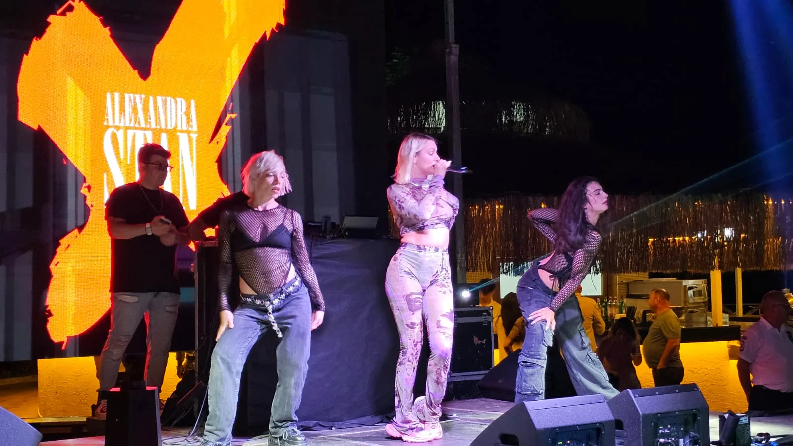 Casa Fora, sezonu Alexandra Stan ve Pascal Nouma ile açtı