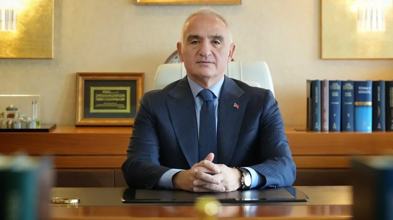 Bakan Ersoy, krizlerin sona ermesini diledi
