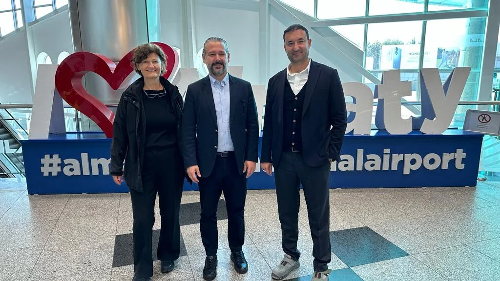 Deniz Varol: “Hedefimiz Antalya’da 500 bin Kazak misafir ağırlamak”