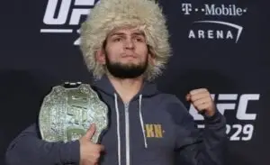 UFC'nin yenilgisiz şampiyonu Nurmagomedov, hostese diş geçiremedi