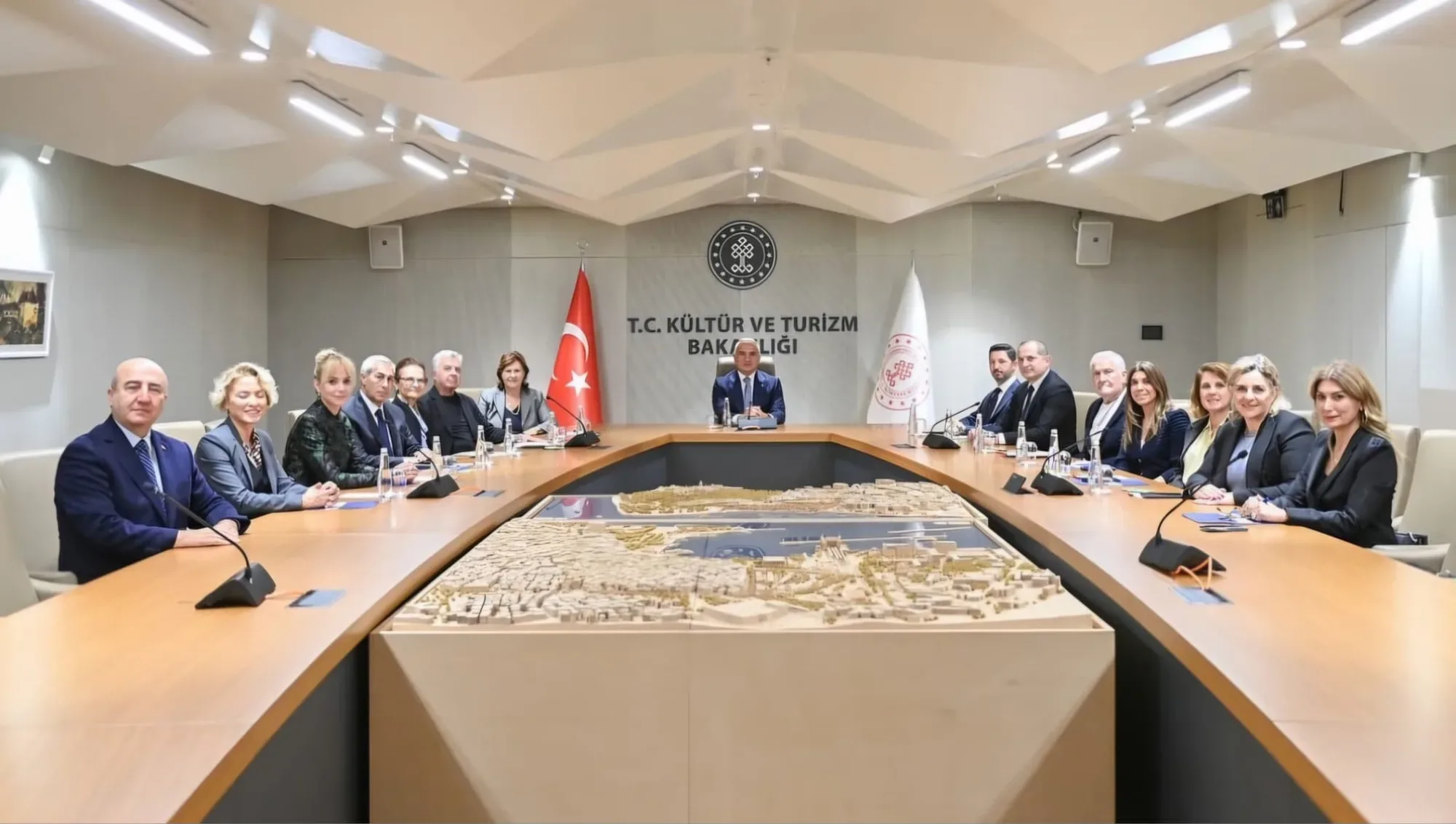 TTYD ve Bakan Ersoy turizmin geleceğini konuştu