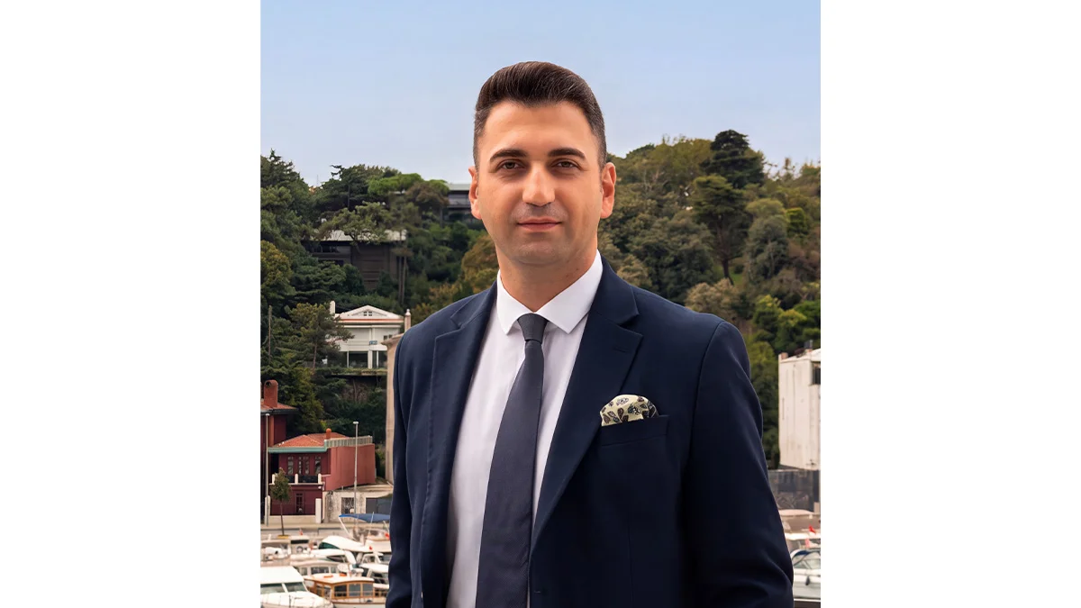 The Grand Tarabya Managed by Accor’un yeni Rezervasyon ve Gelirler Direktörü Berkay Çöpür oldu