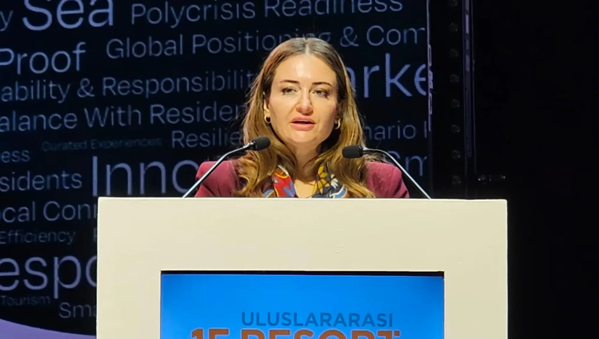 Büşra Özdemir: "Turizm sektörü büyürken Antalya’nın refahı da büyümeli"