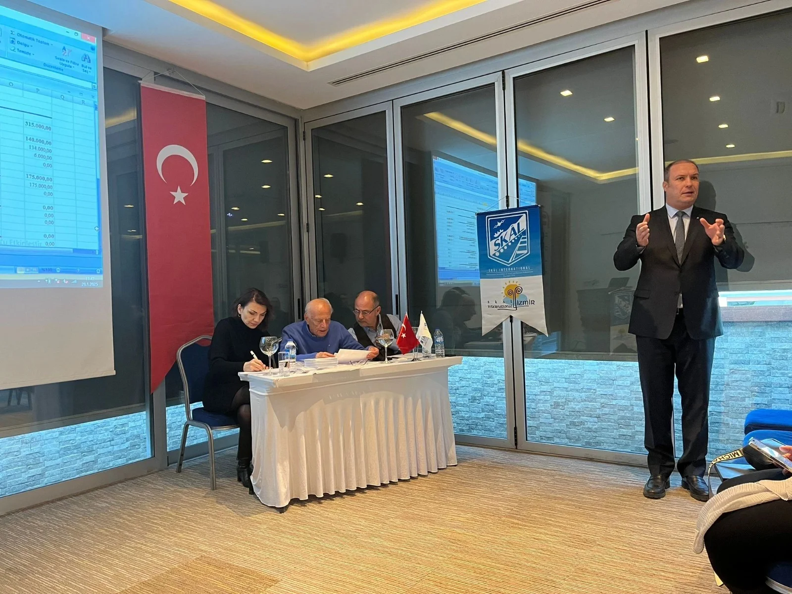 Skal İzmir’in yeni başkanı Aydın Tokbaş oldu