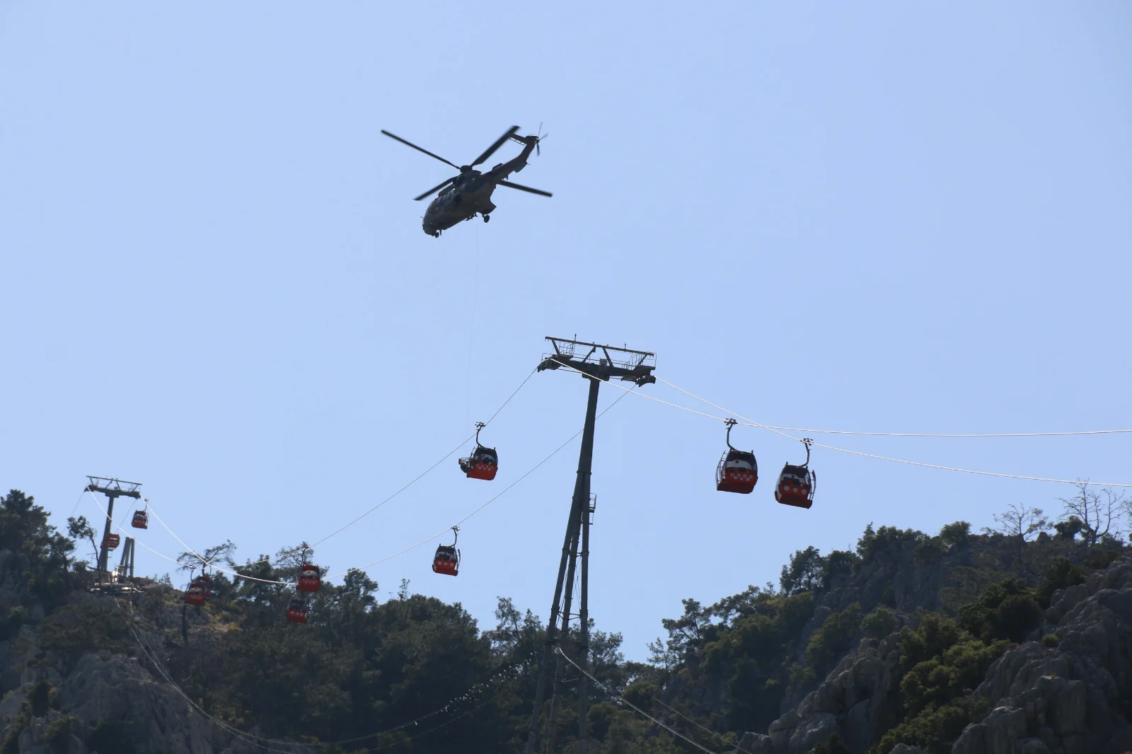 Antalya’da teleferik operasyonu 23 saatte tamamlandı, 174 kişi kurtarıldı