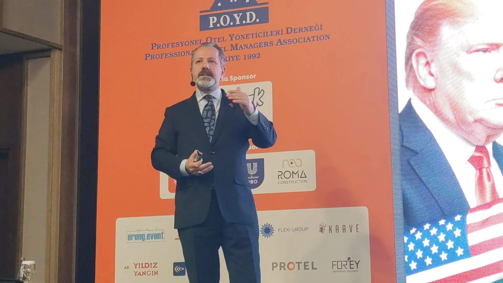 Profesyonel turizmciler, ekonominin geleceğini dinledi