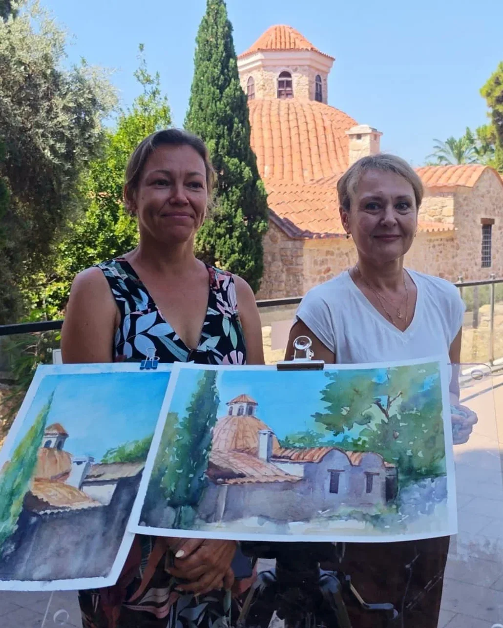 Yıllardır yaşadıkları Antalya'nın tarihini tuvale taşıyorlar