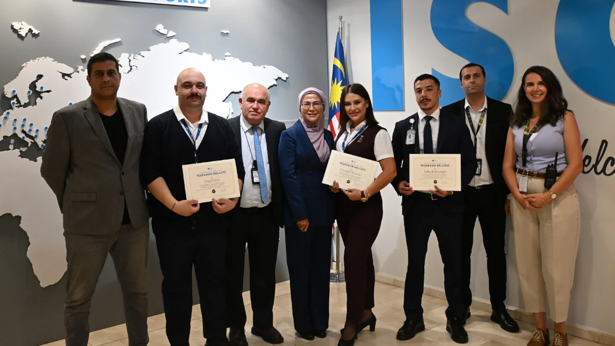 Sahiba Gökçen Havalimanı’nda, terminal memurları boğulmak üzere olan bebeğin hayatını kurtardı