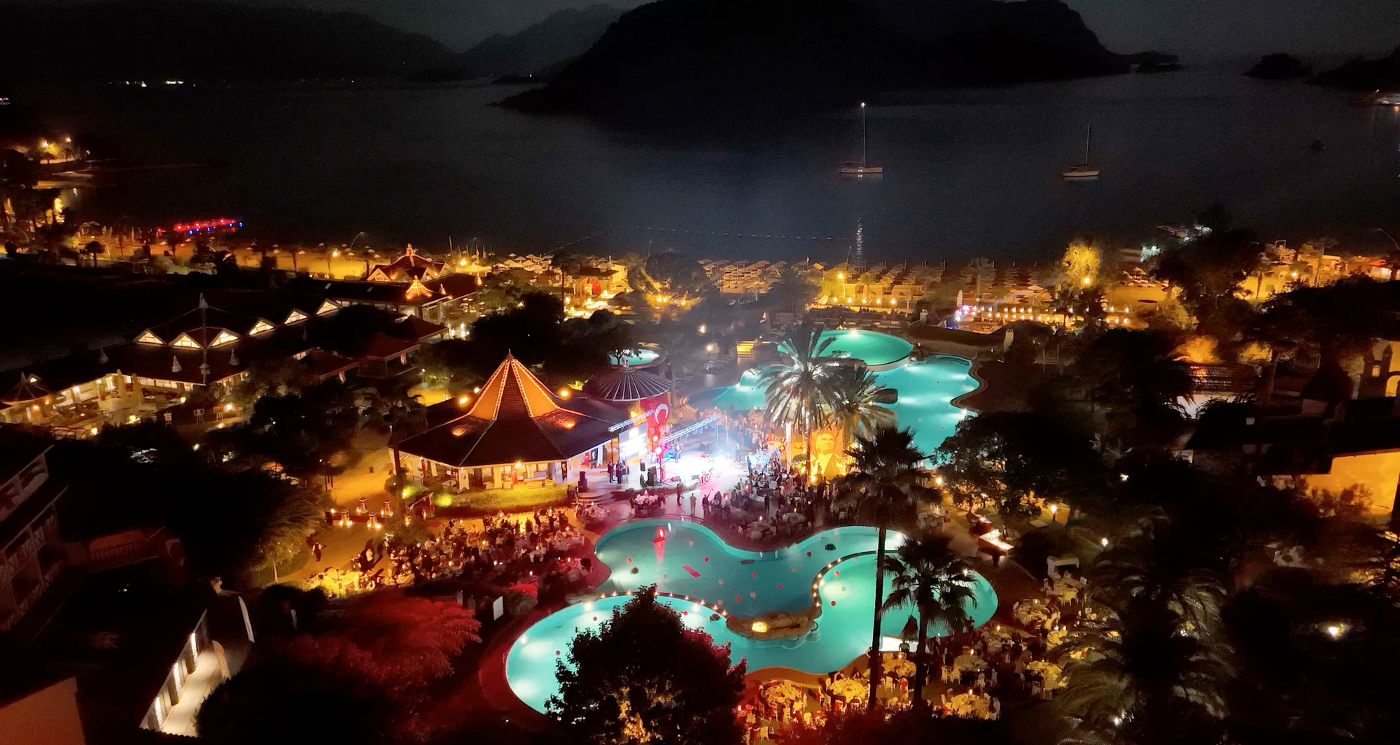 Martı Hotels & Marinas ailesi 100. yılı unutulmaz bir coşku ile kutladı