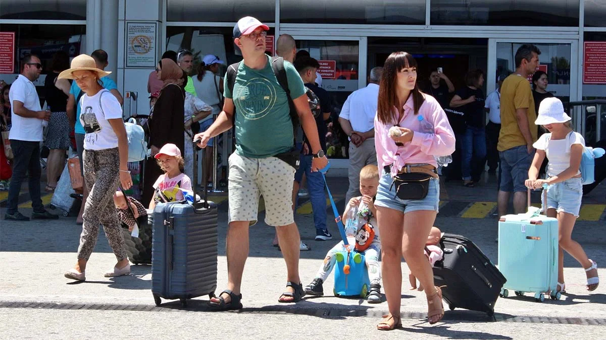 Türkiye’ye gelen turistlerin %80’ini 5 şehir ağırlıyor