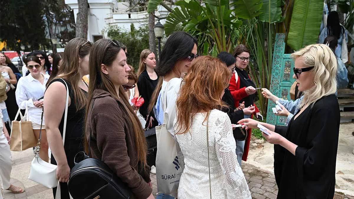 Ukraynalı 100 acente yetkilisi, Kemer turizmini yerinde inceledi