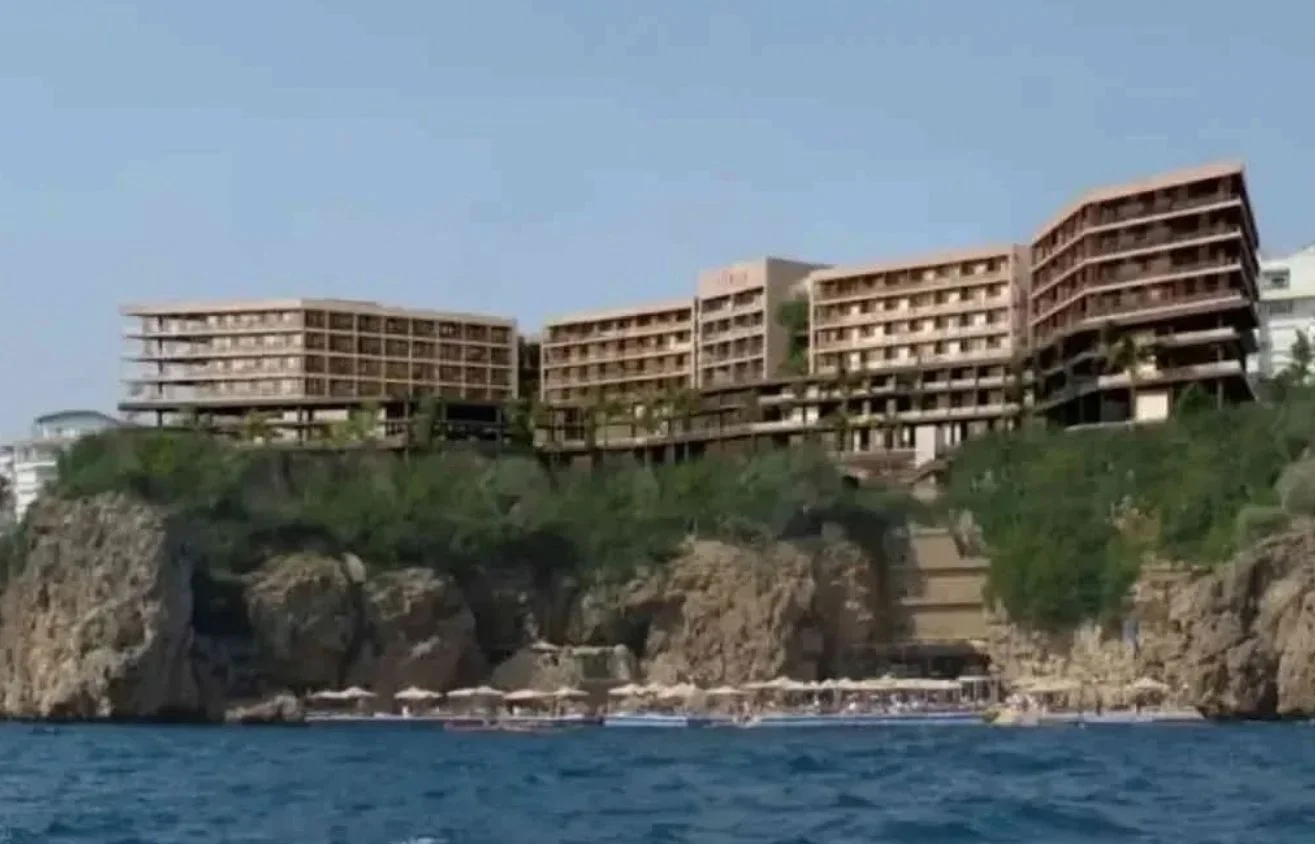 Marmaris Altınyunus ve Divan, Talya Otel için imzayı attı