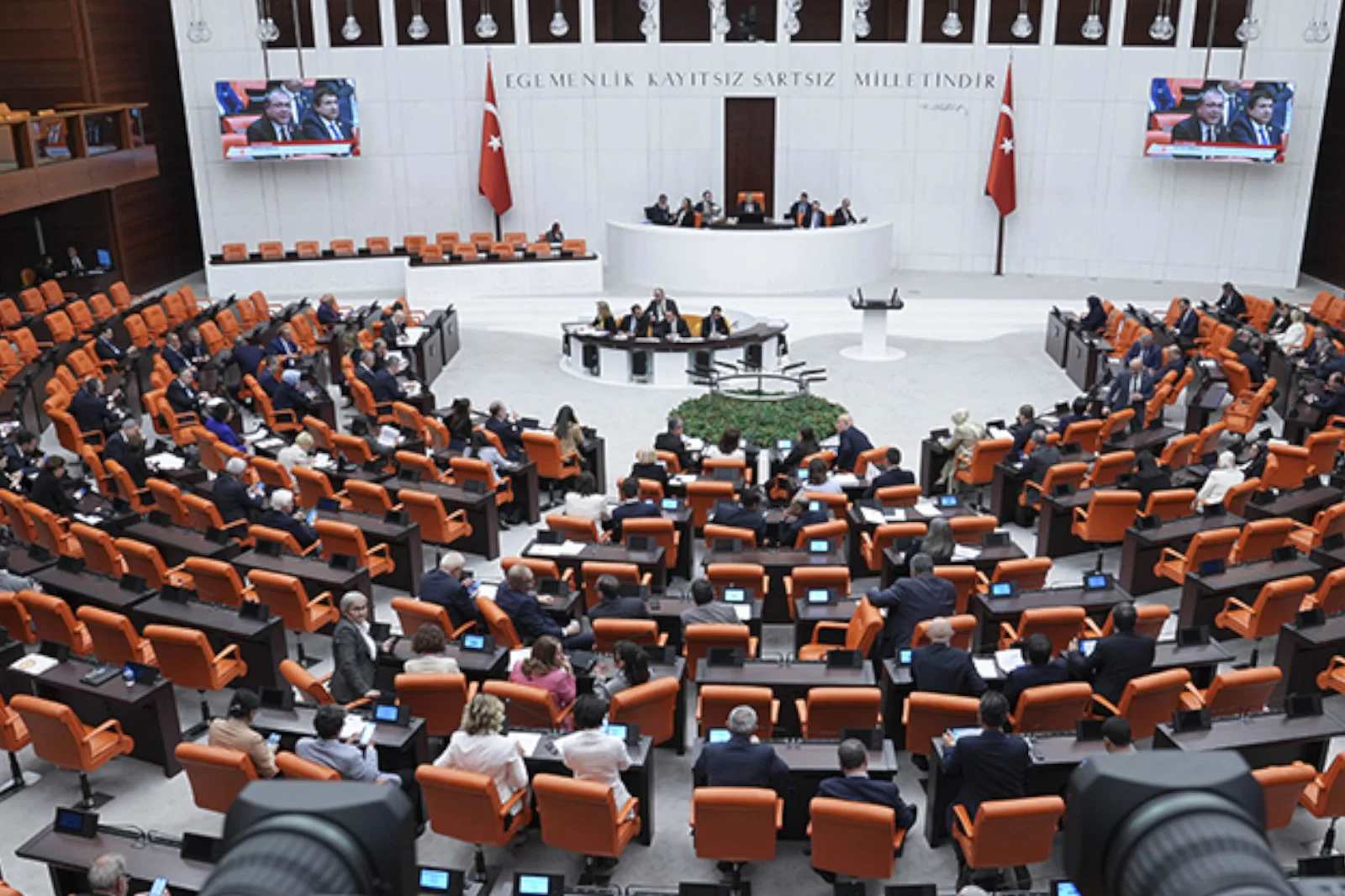 Turist Rehberleri ve Seyahat Acentelerine İlişkin Kanun Teklifi TBMM'de kabul edildi