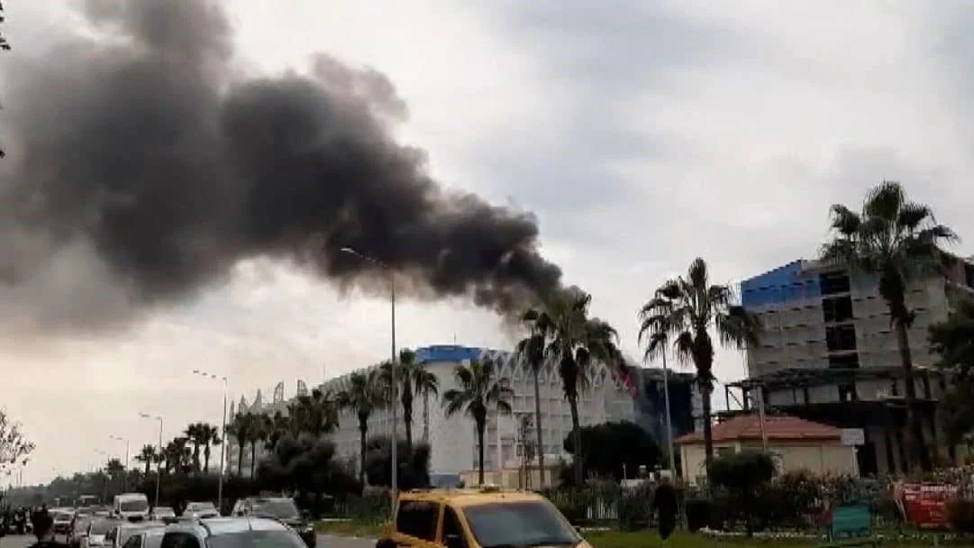 Antalya’da 5 yıldızlı otelde korkutan yangın