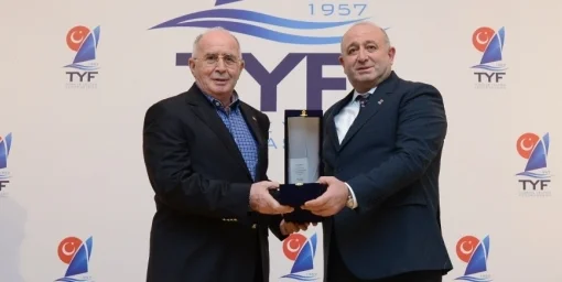 Martı Marina & Yacht Club’a teşekkür plaketi