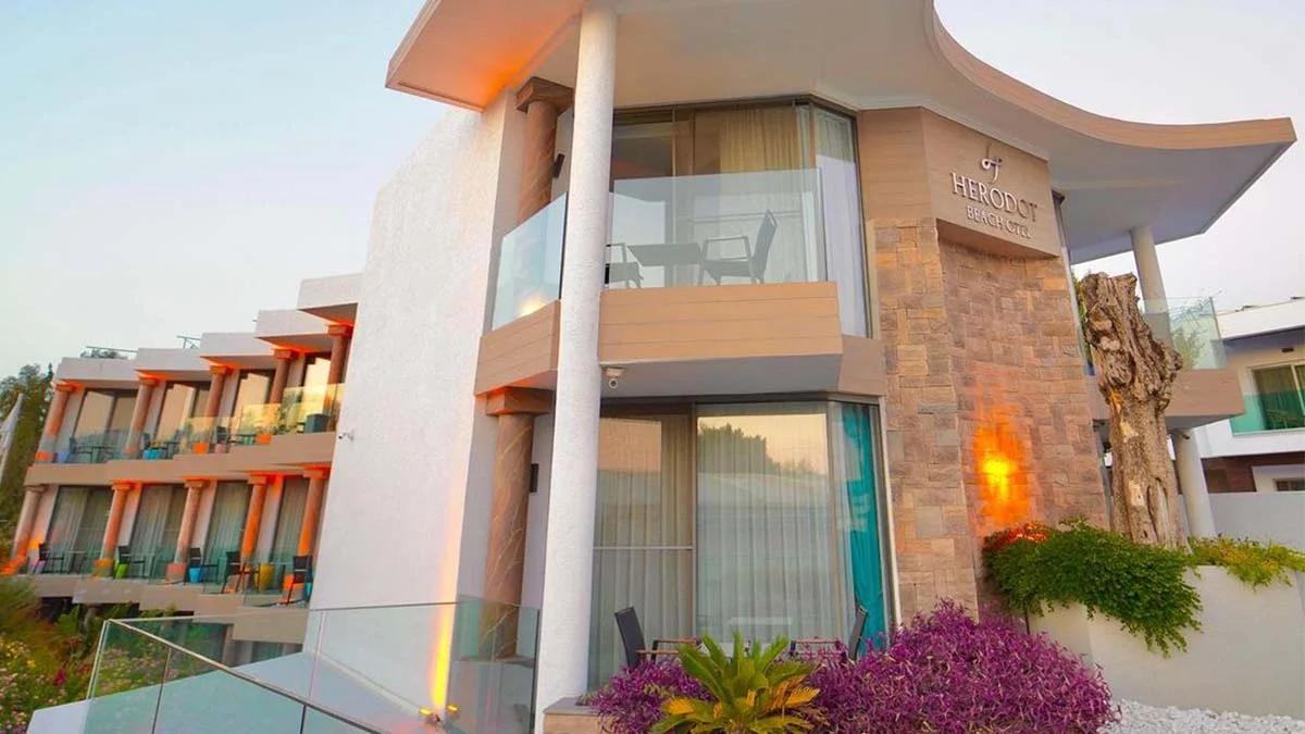 Herodot Beach Otel'e Michelin yıldızlı şeflerden tam not