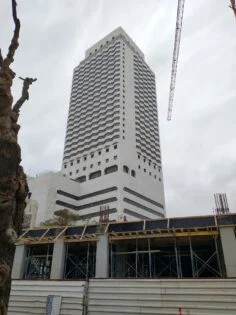 “Hilton İzmir yeniden turizme kazandırılmalı”