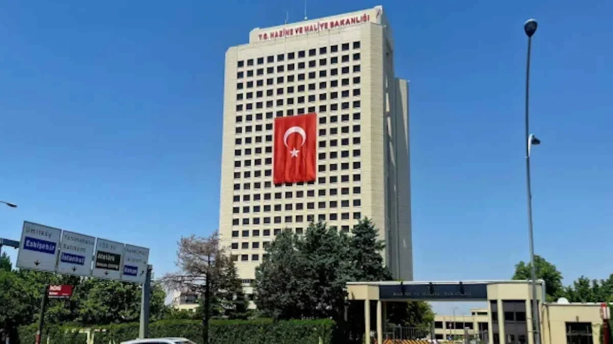 Hazine, otellerden 9 ayda 16 milyar TL vergi tahsil etti