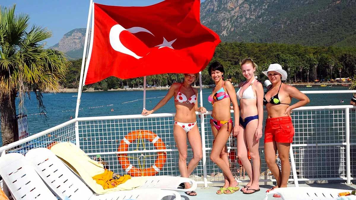 Türkiye’ye en çok ziyaretçi Rusya'dan geldi