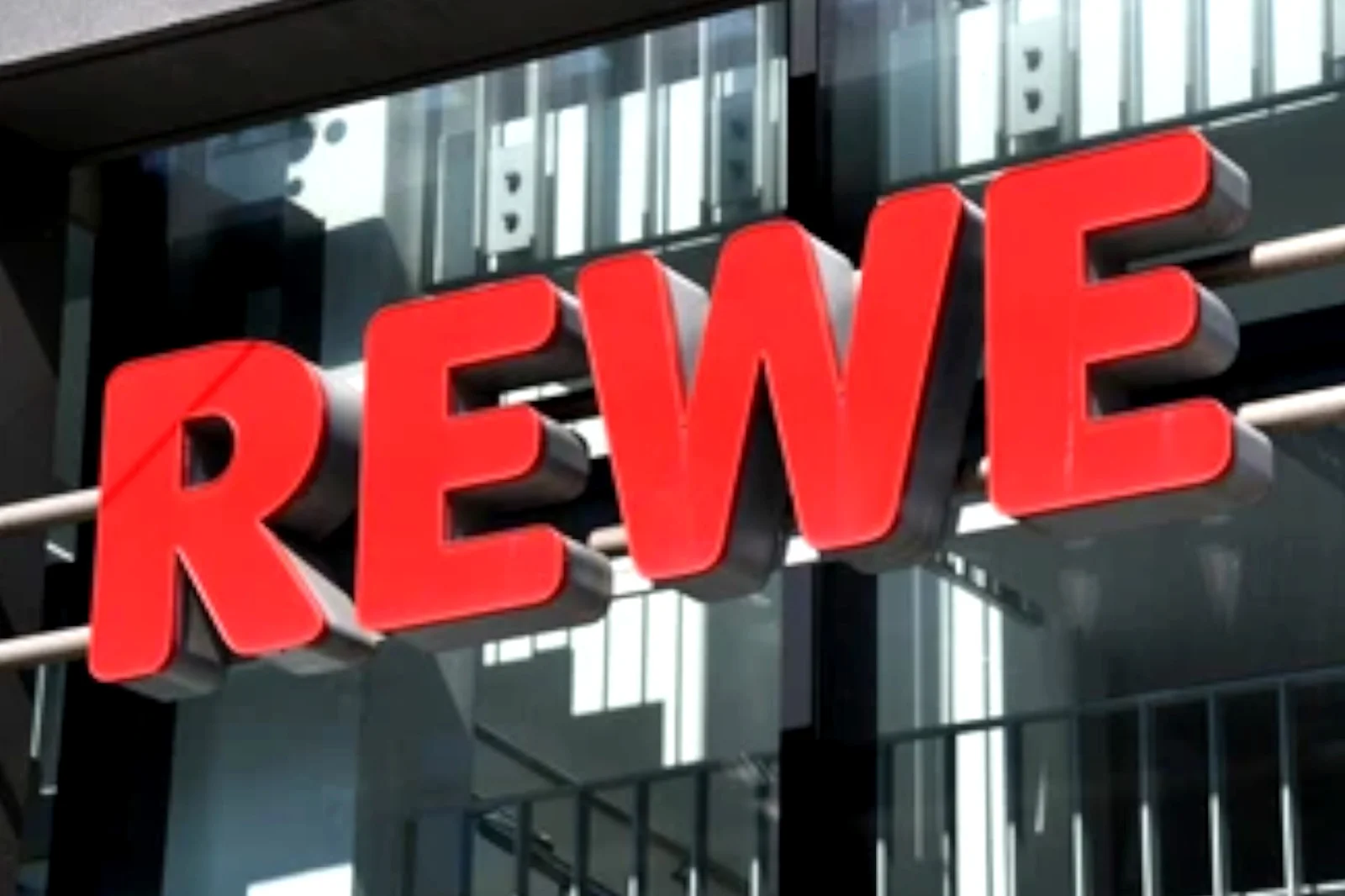 REWE'den Handelsblatt’a “borç ve faiz” yanıtı