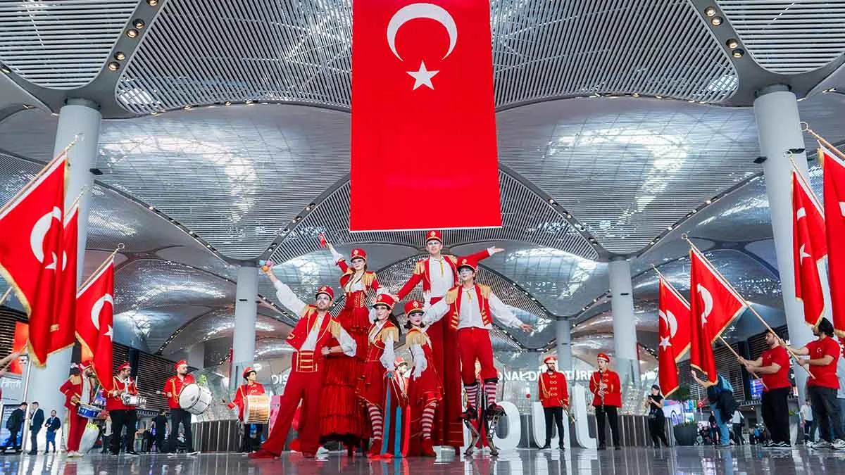İstanbul Havalimanı’nda Cumhuriyet coşkusu