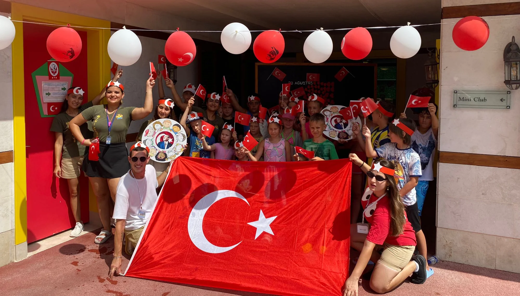 Akka Alinda Hotel’de Zafer Bayramı kutlandı