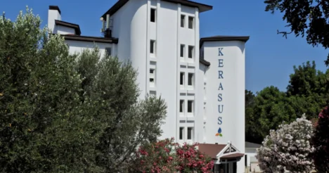 Ünlü turizm merkezimizde hayali otel ismiyle vurgun, tatilciler mağdur
