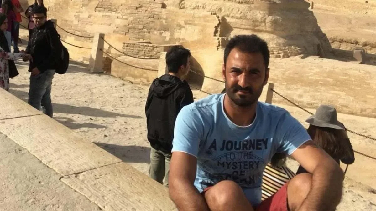 Görme engelli öğretim üyesi, beyaz bastonuyla 60 ülke gezdi