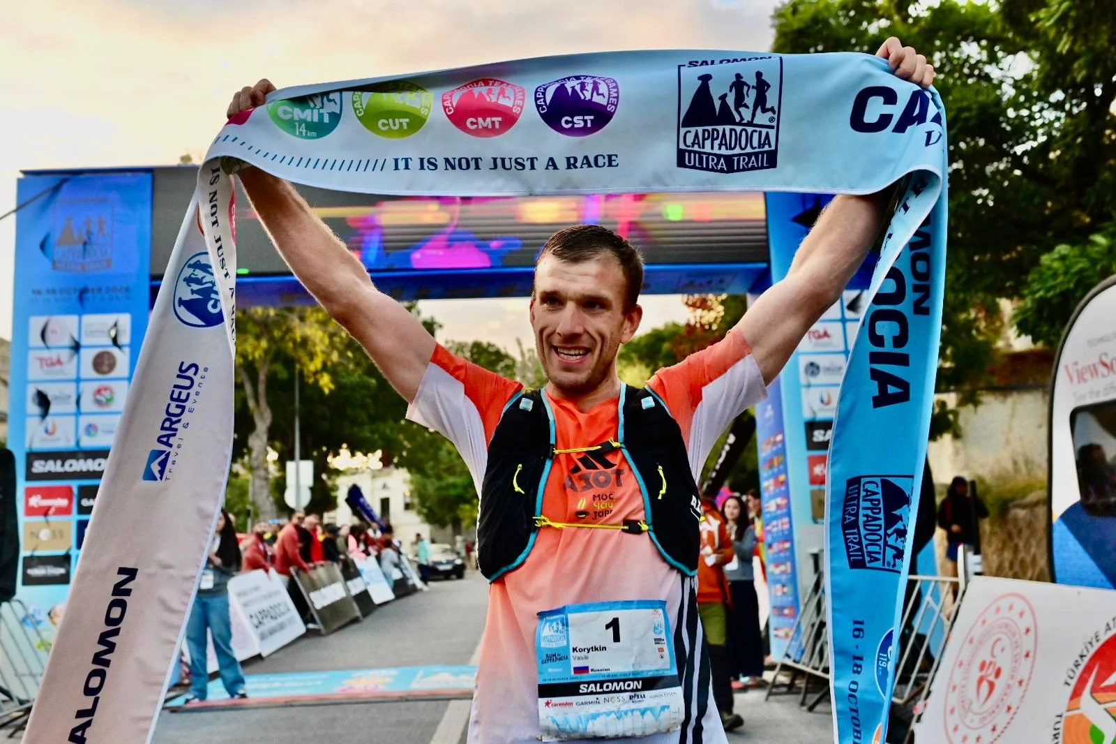 80 ülkeden 3 bin sporcu, Salomon Cappadocia Ultra Trail ile hem yarıştı hem de Türkiye'yi tanıttı