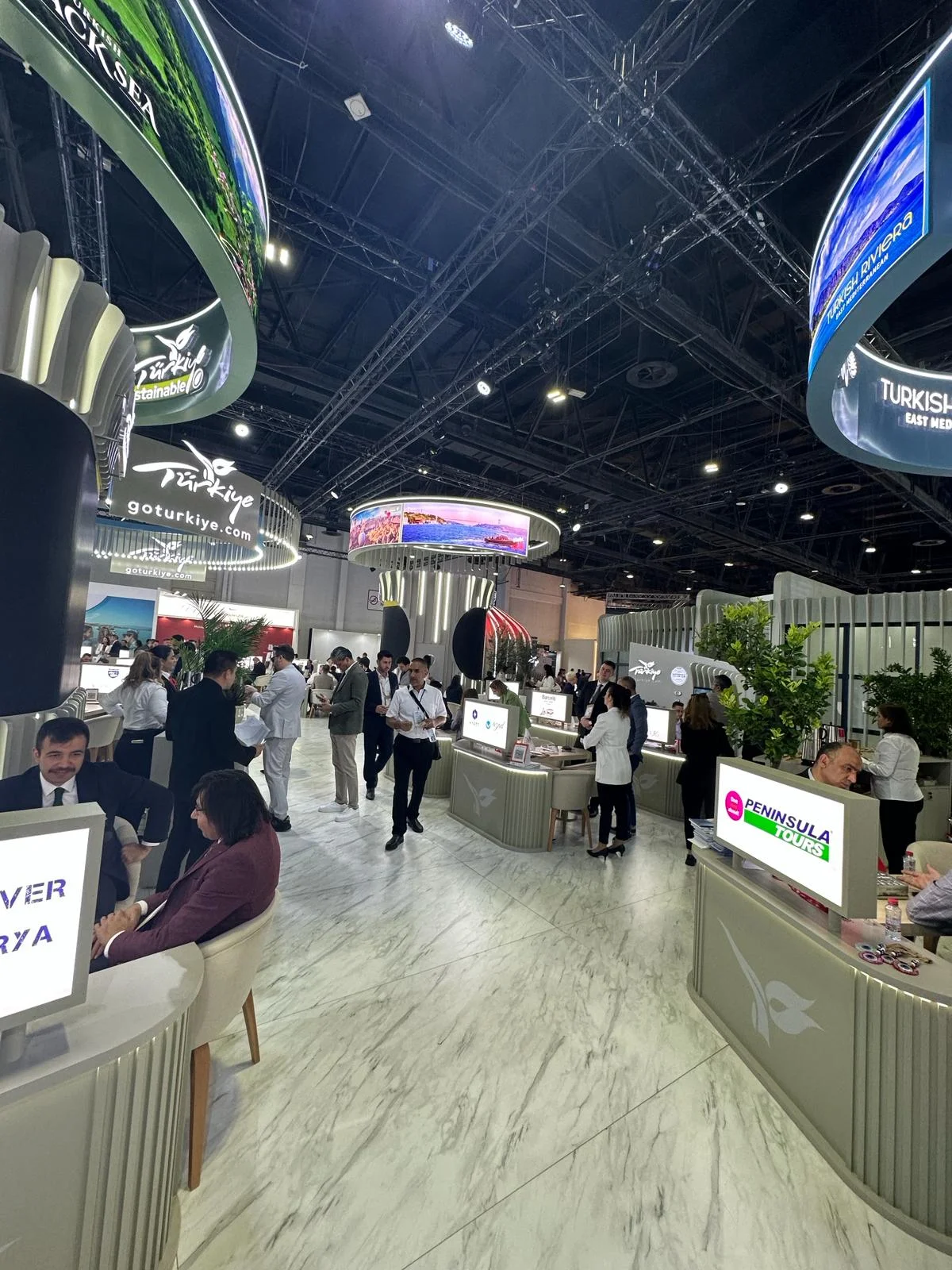 Turizmcilerimiz, Arabian Travel Market için Dubai’de