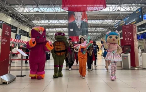 Fraport TAV Antalya Havalimanı’nda 23 Nisan coşkusu