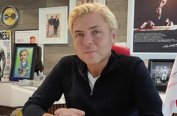 Tolga Cömertoğlu’ndan otelcilere önemli uyarı: “Tüm gün otelden faydalanıyorlar”