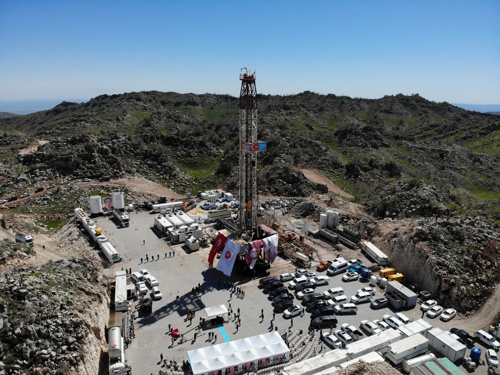 Gabar petrolü otelleri doldurdu