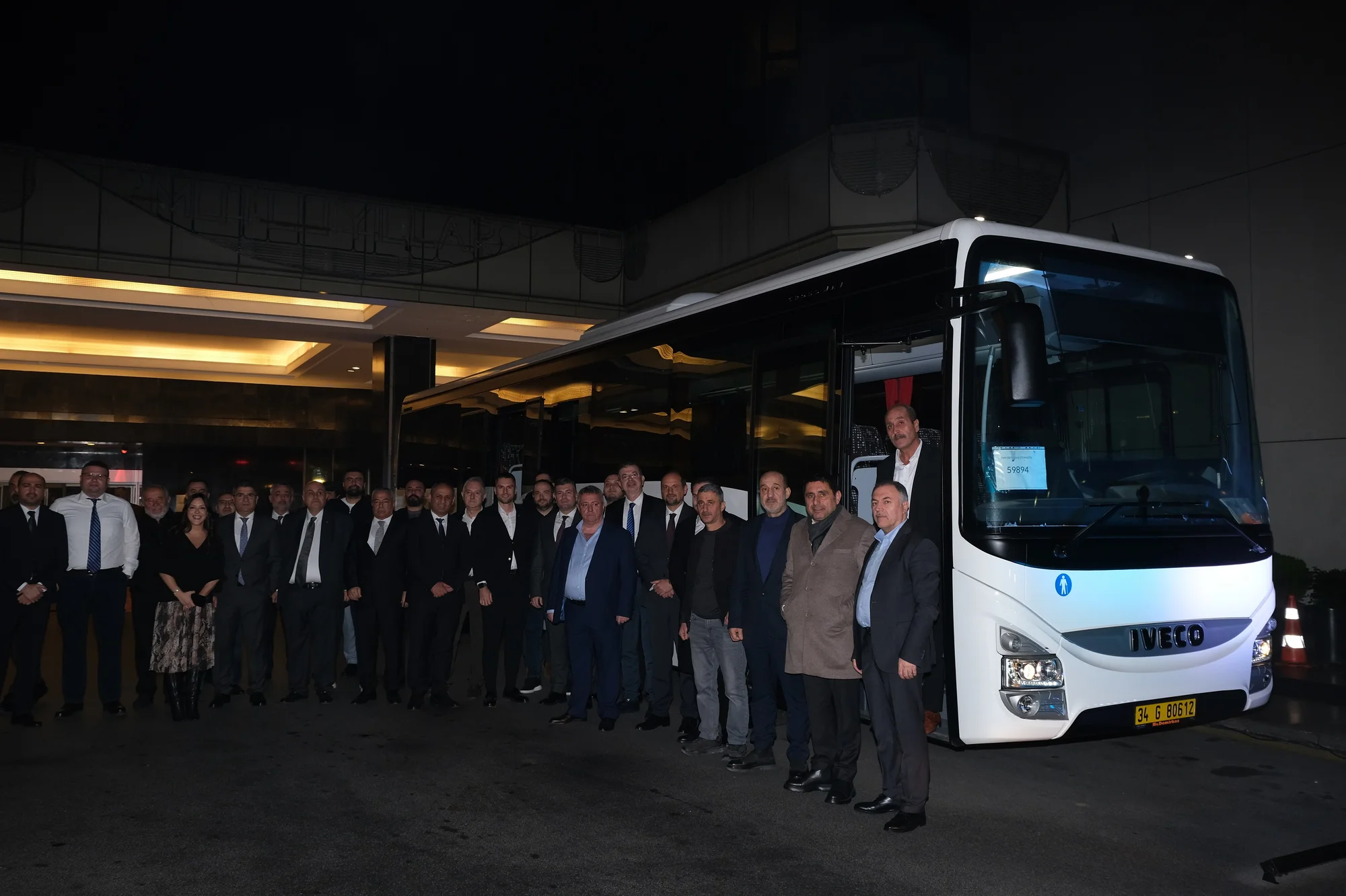 Turistleri Iveco Bus taşıyacak
